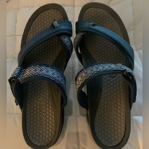BareTraps Navy and Gray Denni Sandals